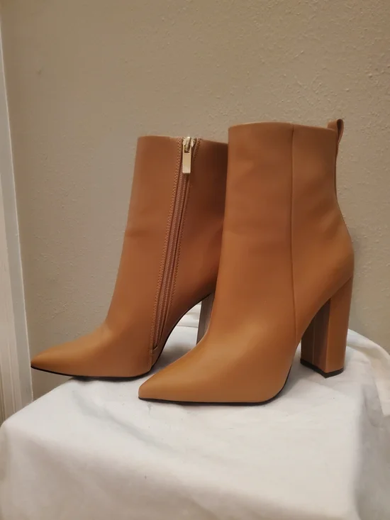 Qupid Tan Pointed Block Heel Ankle Boots - Picture 1 of 5